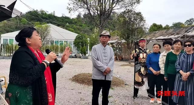 《茫父书画院青岩分院非遗茫父颖拓传承基地》授牌仪式盛大举行