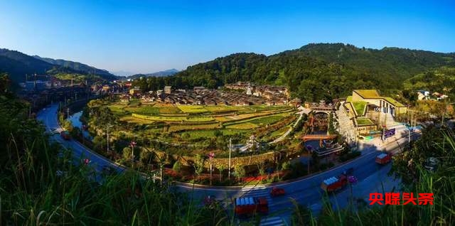 郭建强调研从江侗乡稻鱼鸭复合系统和乡村旅游建设