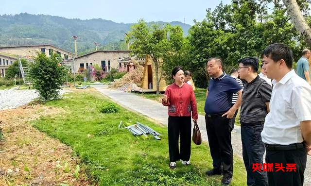 郭建强调研从江侗乡稻鱼鸭复合系统和乡村旅游建设